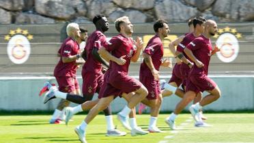 Galatasaray, almalarn Avusturya'da srdryor