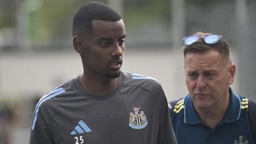 Newcastle United cephesinde Alexander Isak krizi byyor