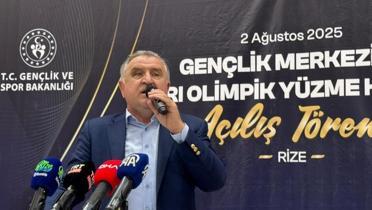 Genlik ve Spor Bakan Osman Akn Bak, Rize'de konutu