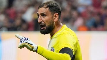 Manchester United, Donnarumma iin dmeye bast