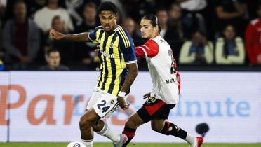 Hollanda'da gndem oldu! Feyenoord-Fenerbahe ma manetlerde