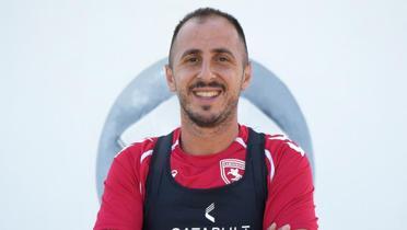 Zeki Yavru: Lige 3 puanla balamak istiyoruz
