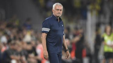 Mourinho'dan galibiyet yorumu: Geriye dmemize ramen takm inancn korudu