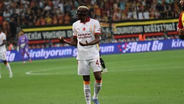 Victor Osimhen bu sezon ilk kez 11'de