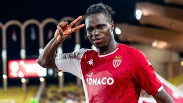 Galatasaray'dan 30 milyon euroluk transfer! Wilfried Singo iin anlama tamam