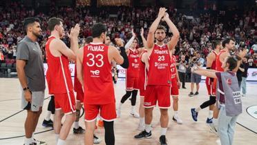 Avrupa ampiyonas balyor! 12 Dev Adam parkeye kyor