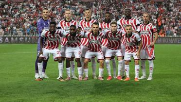 Samsunspor Panathinaikos'a di geiremedi! Konferans Ligi'nin yolunu tuttu