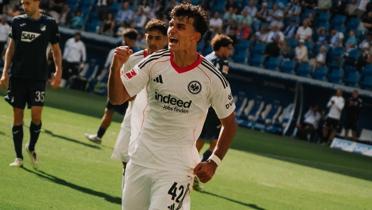 Can Uzun'dan Eintracht Frankfurt formasyla bir gol daha!