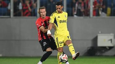 rfan Can Kahveci: Hocalar, futbolcular gider ama aslolan Fenerbahe'dir