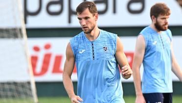 Trabzonspor'da beklenen ayrlk! Szlemesi feshedildi