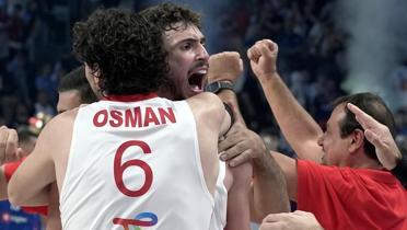 12 Dev Adam final iin sahada! Rakip Yunanistan...