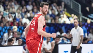Ercan Osmani Yunanistan karsnda kariyer rekoru krd!