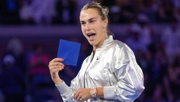 Sabalenka, sakatl sebebiyle in Ak'tan ekildi
