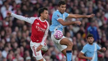 Arsenal, Manchester City karsnda 1 puan son dakikada kurtard