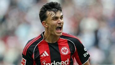 Can Uzun'un golleri Frankfurt'a yetmedi