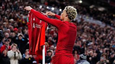 Formasn kard ve krmz grd! Liverpool'dan Ekitike'ye ceza