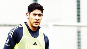Fenerbahe'de Edson Alvarez, takmla beraber antrenmanlara balad