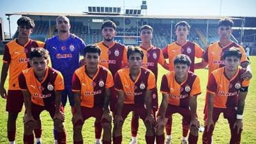 Galatasaray U19, Liverpool'a boyun edi
