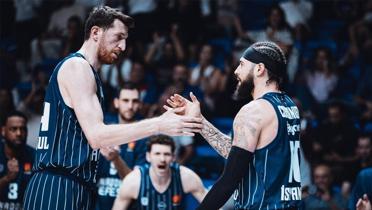 Anadolu Efes, Maccabi karsnda hata yapmad
