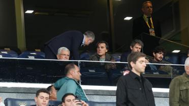 Bakan Bak ve Montella, Kadky'de ma takip etti