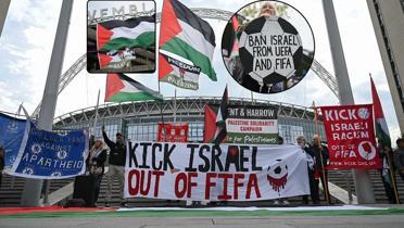 Futbolun beiinde protesto! srail'i men edin