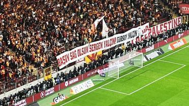 Galatasaray tribnlerinden Sergen Yaln'a basal