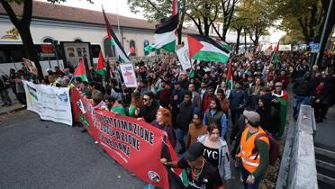 talyan taraflardan katil srail iin protesto yry!