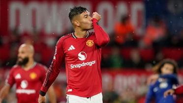Manchester United'dan Casemiro karar