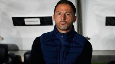Domenico Tedesco, Stuttgart karsnda ilk 11'de 4 deiiklik yapt