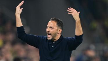 Domenico Tedesco, 5 farkl isme ans verdi