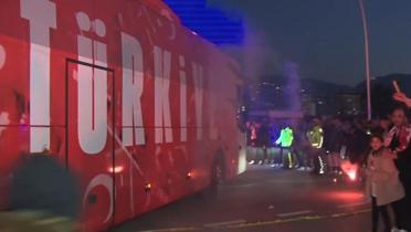 A Milli Takm, mealeler eliinde stada geldi