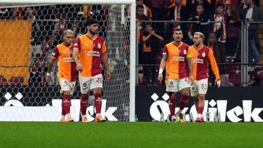 Galatasaray'da ilgin deiiklik! Oyuna girdi 33 dakika sonra kt