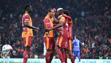 90+2'de Osimhen'den Sane'stezi!