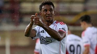 Beikta'ta Uduokhai defteri kapanyor