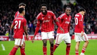 Nottingham Forest, Tottenham' datt!