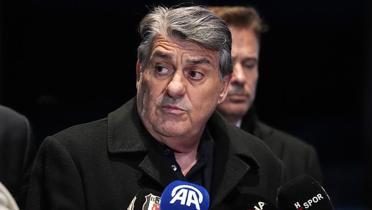 Serdal Adal�'dan sert a��klama! �O koltuklar� i�gal etmeyin�