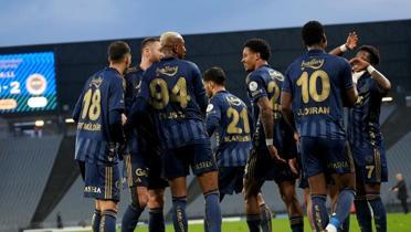 Fenerbah�e deplasman rekorunu k�rd�!