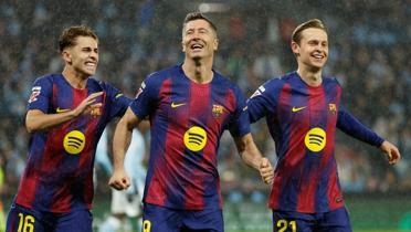 Lewandowski, Barcelona'da kal�yor