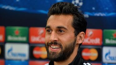 Arbeloa: B�y�k bir sorumluluk ta��d���m�n fark�nday�m