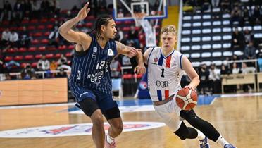 Anadolu Efes'te k�t� gidi� s�r�yor! Bu kez de Baskonia kar��s�nda kay�p