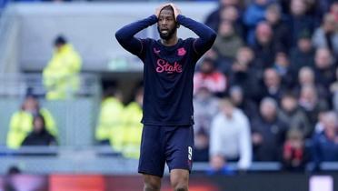 Fenerbah�e'ye k�t� haber! Beto i�in resmi a��klama