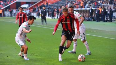 Gaziantep FK-Konyaspor ma��nda puanlar payla��ld�