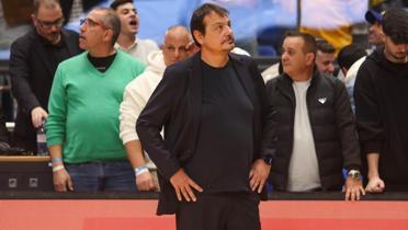 Ergin Ataman'a hakaretler ya�d�r�lm��t�! �srailli ekibe sembolik ceza