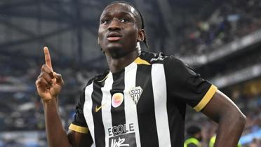 Fenerbah�e'den s�rpriz forvet hamlesi! Frans�zlar duyurdu