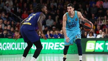 Fenerbah�e Beko, Barcelona deplasman�nda kazand�