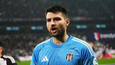 Dolmabah�e'de Ersin Destano�lu'na tepki!