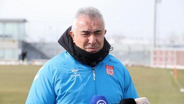 Sivasspor'da Mehmet Alt�parmak d�nemi sona erdi