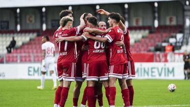 �mraniyespor 6 goll� ma�ta Boluspor'u devirdi