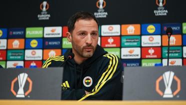 Domenico Tedesco: �ok gol atmak ve ma�� domine etmek istiyoruz