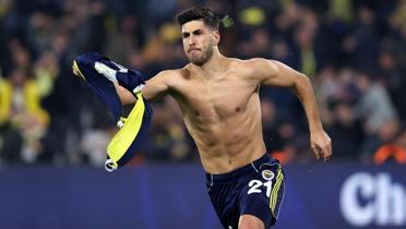 Marco Asensio, Fenerbah�e formas�yla kariyer rekorunu k�rd�
